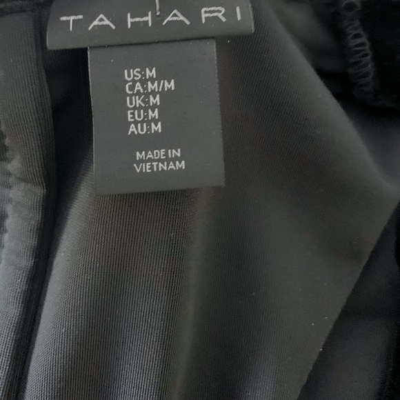 Tahari soft and silky black velvet blazer jacket single button closure pockets M - Picture 11 of 16